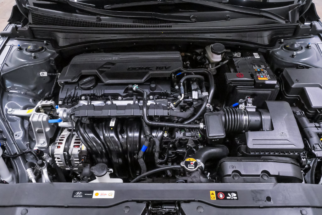 Certified 2026 Hyundai Elantra Sport FWD image 25