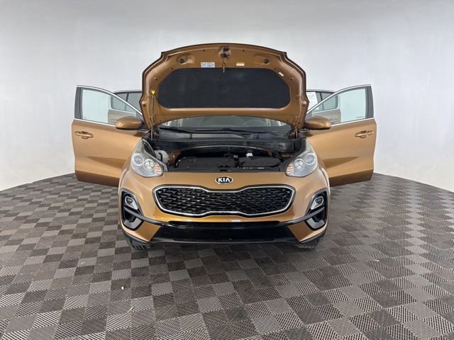 Used 2020 Kia Sportage LX image 11
