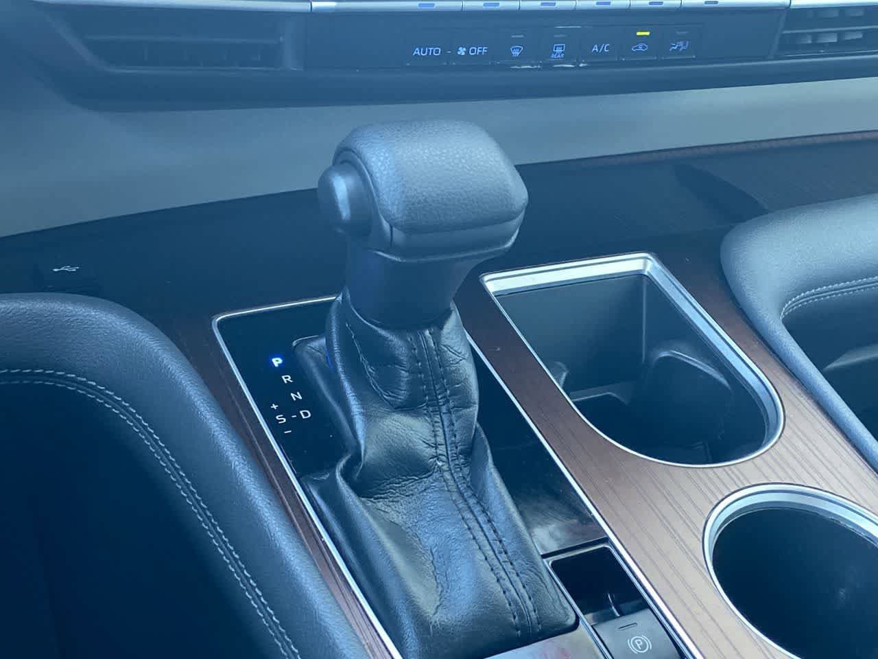 Certified 2022 Toyota Sienna LE FWD image 19