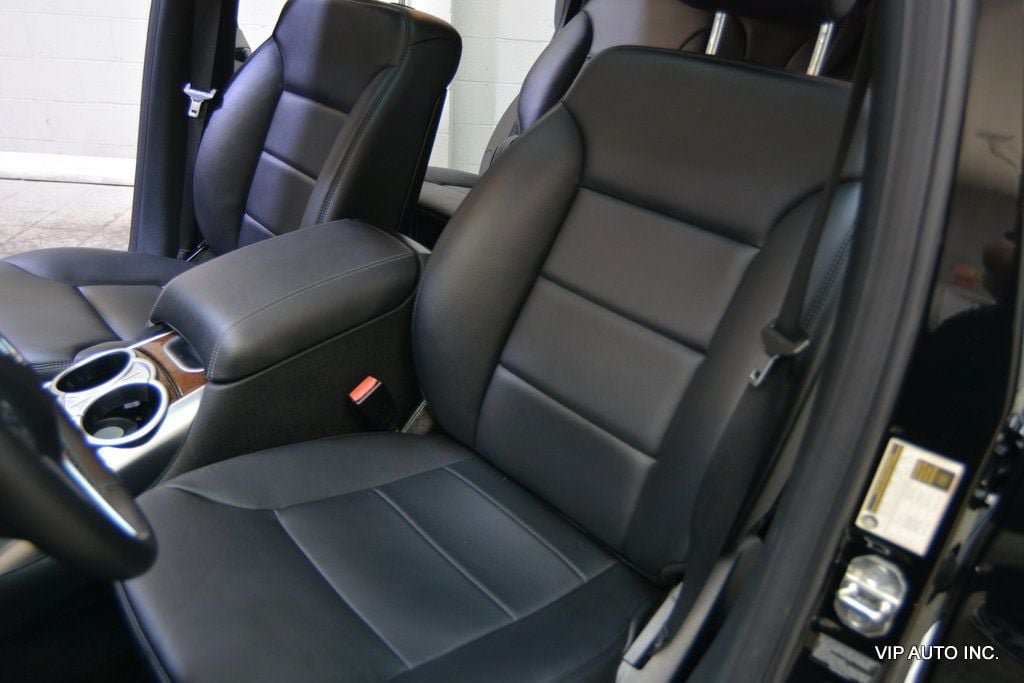 Used 2012 Mercedes-Benz R 350 BlueTEC 4MATIC image 16