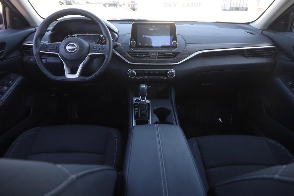 Used 2026 Nissan Altima 2.5 SV FWD image 20