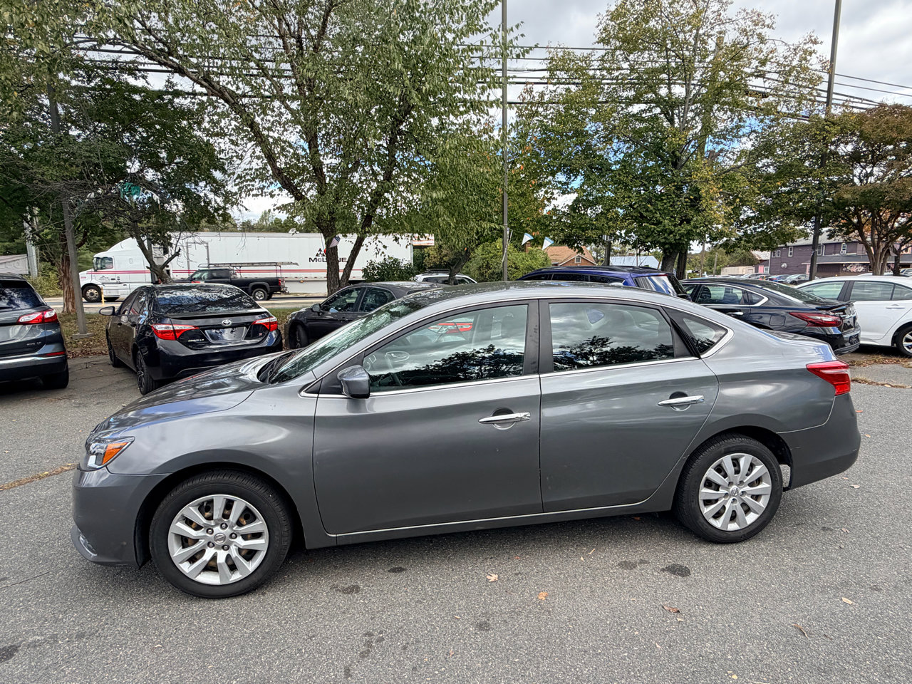 Used 2016 Nissan Sentra SV image 3