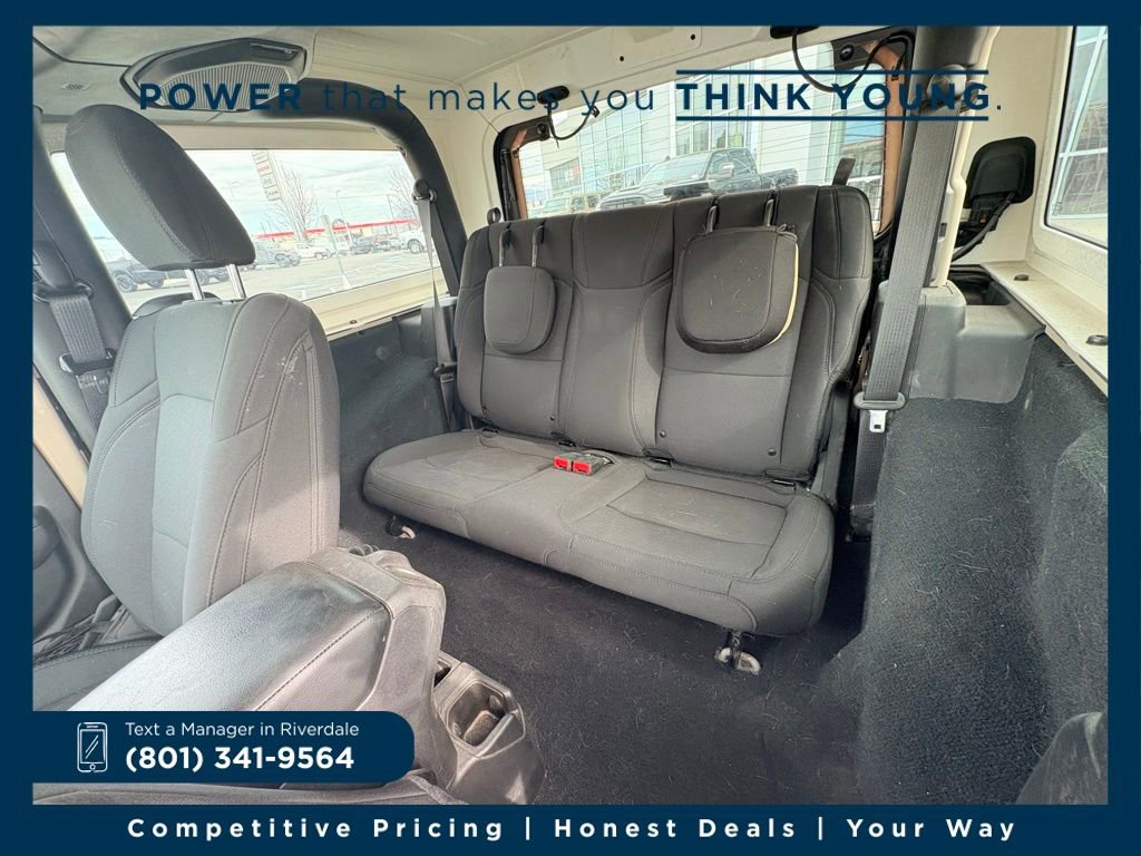 Used 2022 Jeep Wrangler Willys image 12