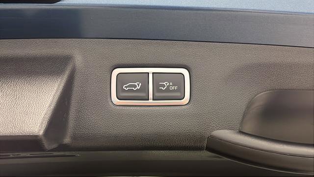 Used 2025 Kia Sorento EX image 39