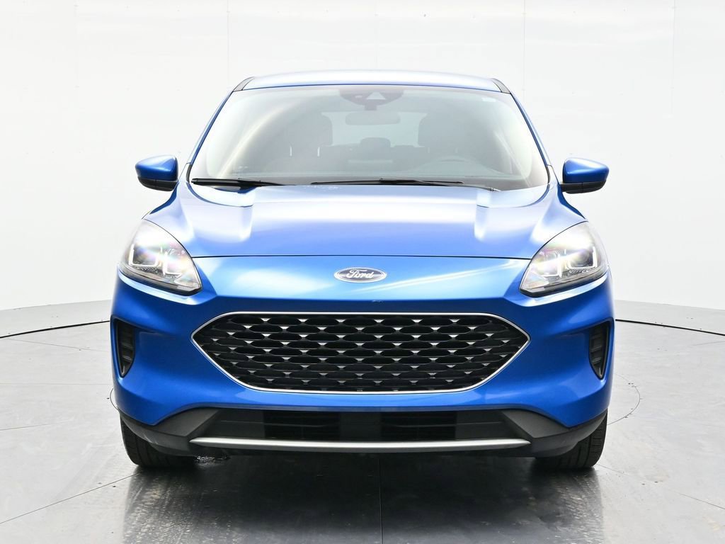 Used 2020 Ford Escape SE image 2
