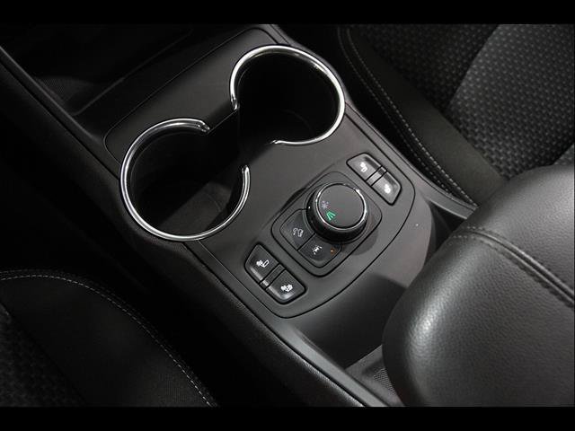 Used 2023 GMC Terrain SLE w/ Driver Convenience Package FWD image 15