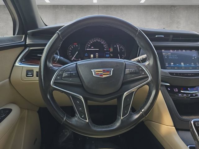 Used 2018 Cadillac XT5 Luxury w/ Driver Awareness Package FWD image 21