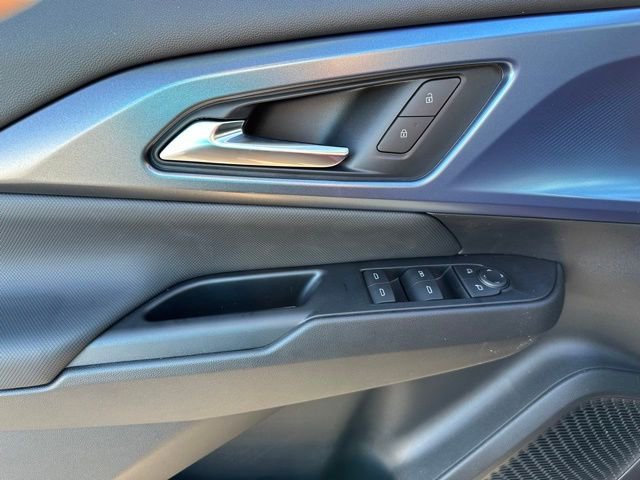 New 2026 Chevrolet Equinox EV LT AWD/4WD image 3