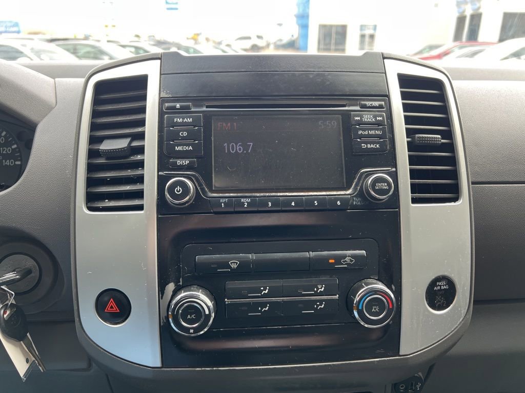 Used 2017 Nissan Frontier S image 25