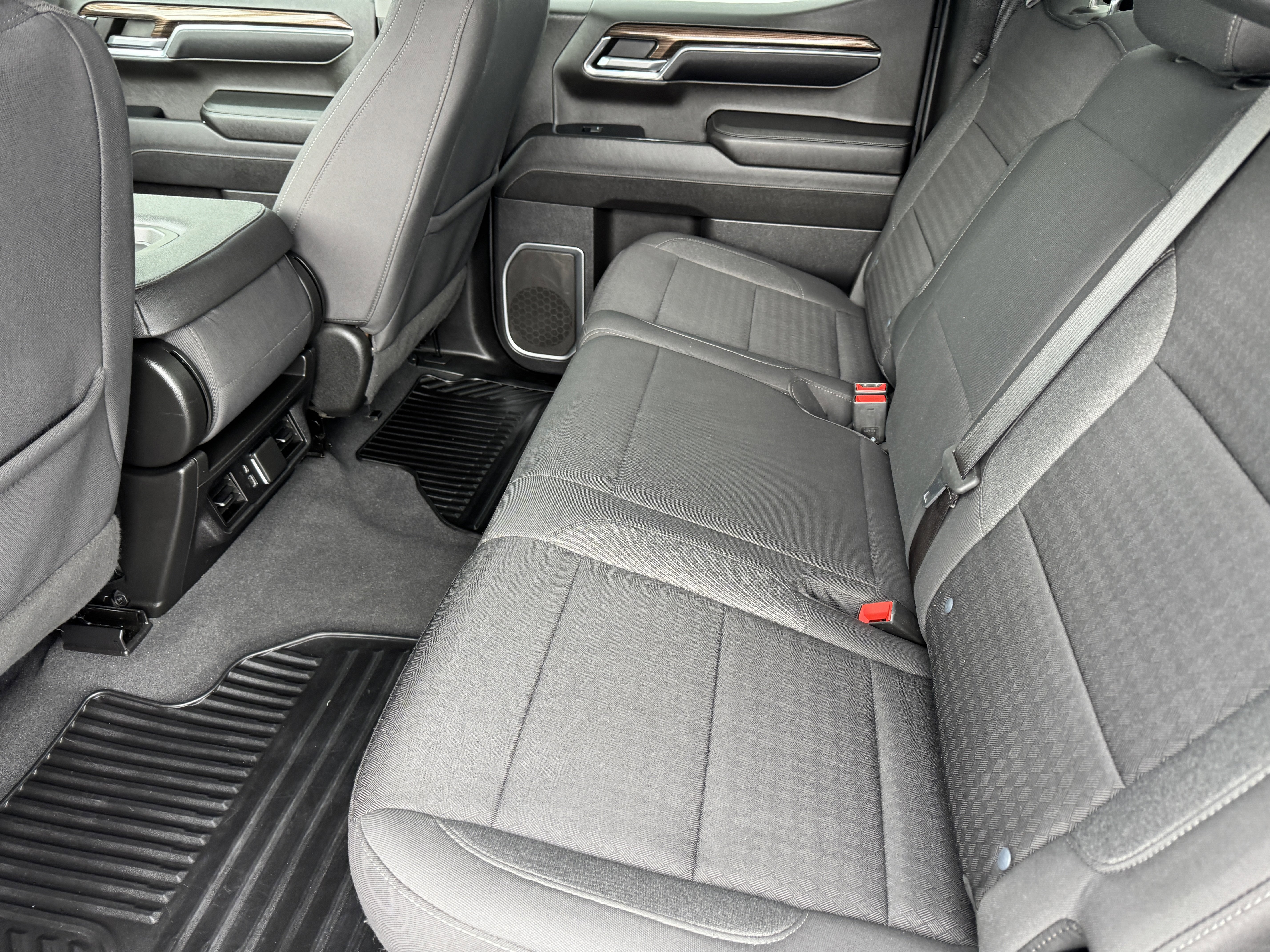 Used 2023 Chevrolet Silverado 1500 LT image 15