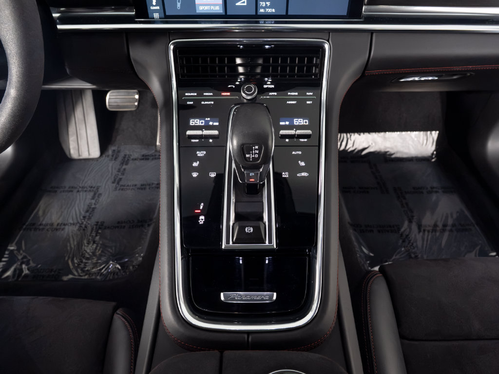Certified 2020 Porsche Panamera GTS AWD/4WD image 32