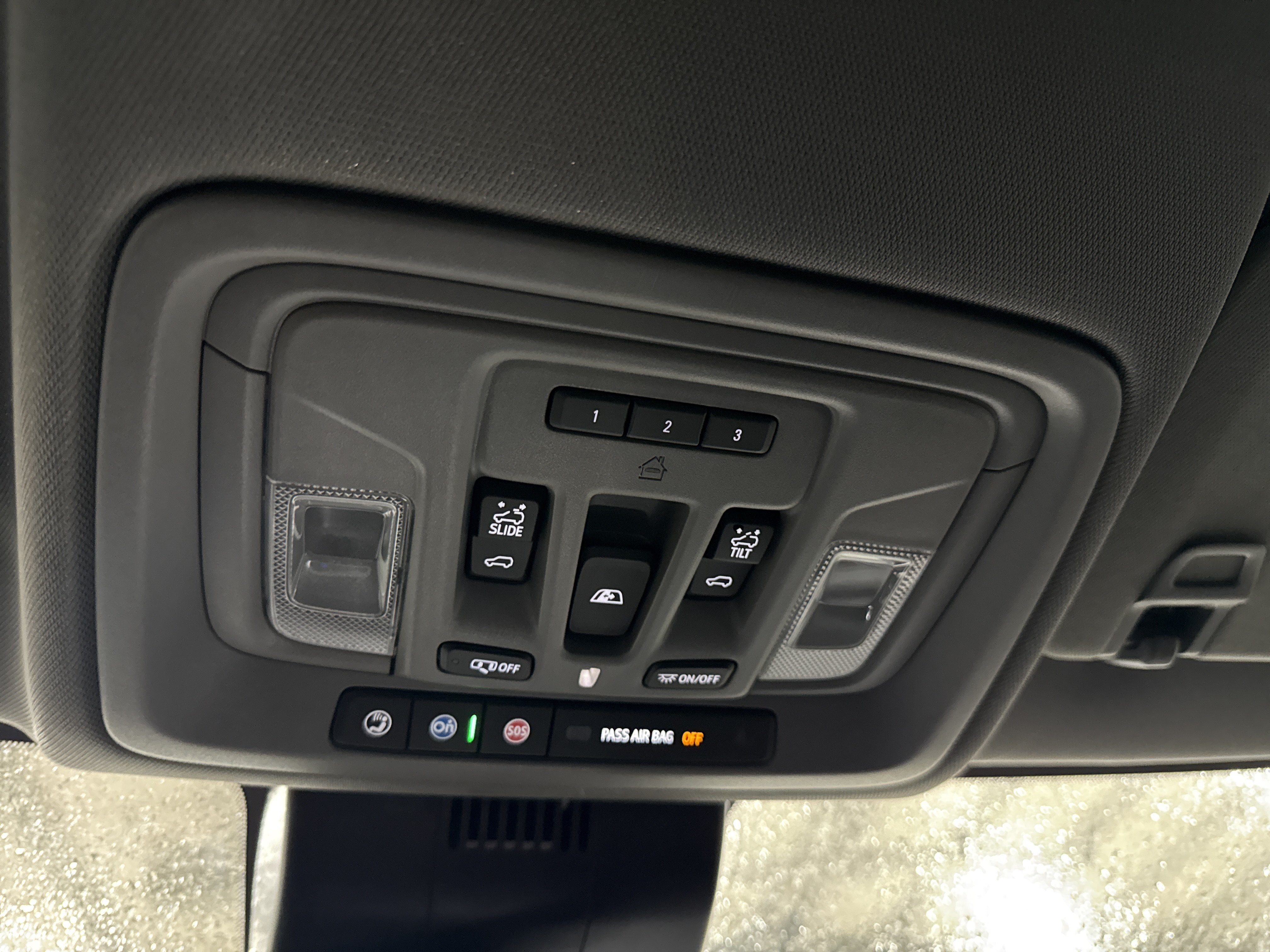 Used 2022 GMC Sierra 1500 Denali AWD/4WD image 12