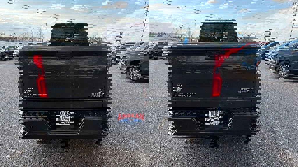 Used 2022 Chevrolet Silverado 3500 High Country w/ Z71 Off-Road Package image 6