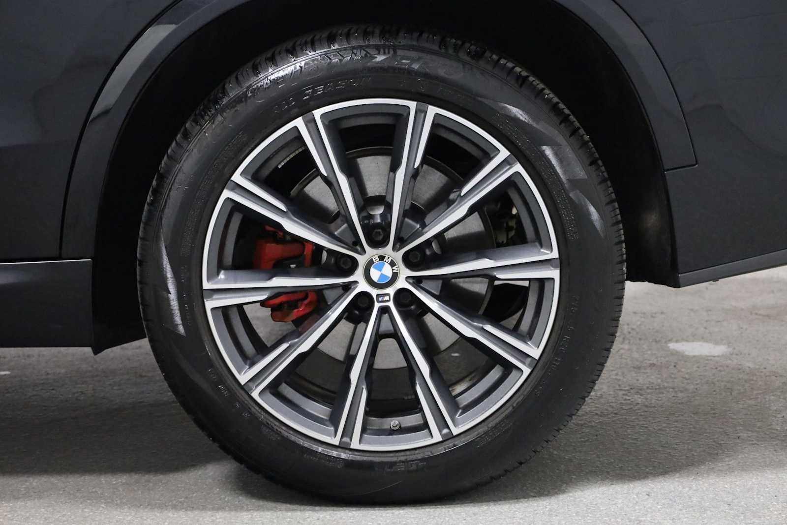 Used 2024 BMW X5 xDrive40i w/ M Sport Package image 37