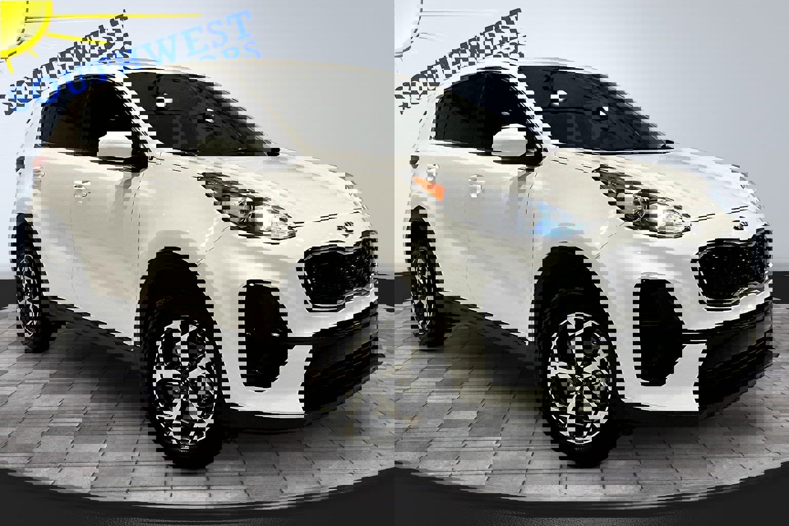 Used 2022 Kia Sportage LX image 3