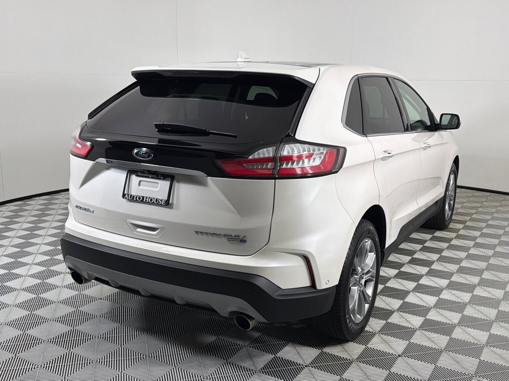 Used 2019 Ford Edge Titanium w/ Equipment Group 301A AWD/4WD image 5