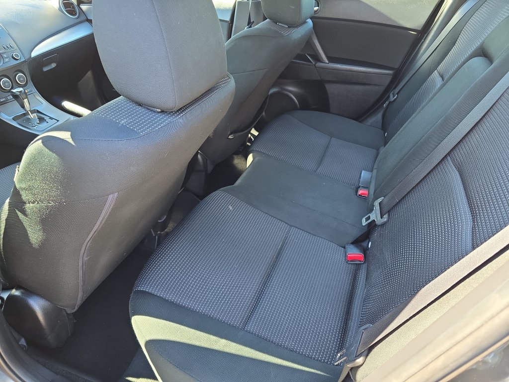 Used 2013 MAZDA MAZDA3 i Touring FWD image 13