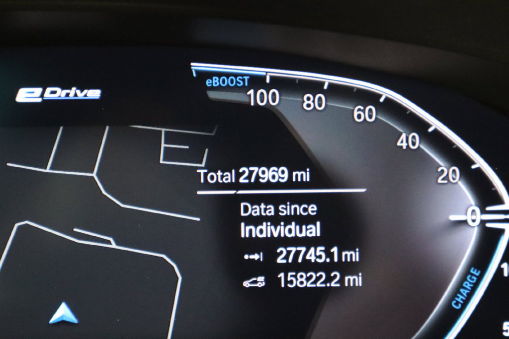 Used 2023 BMW 530e w/ M Sport Package RWD image 43