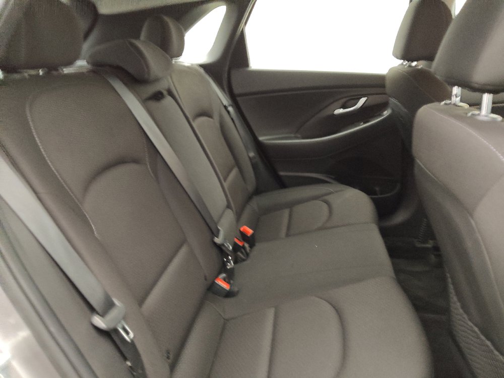 Used 2020 Hyundai Elantra GT FWD image 19