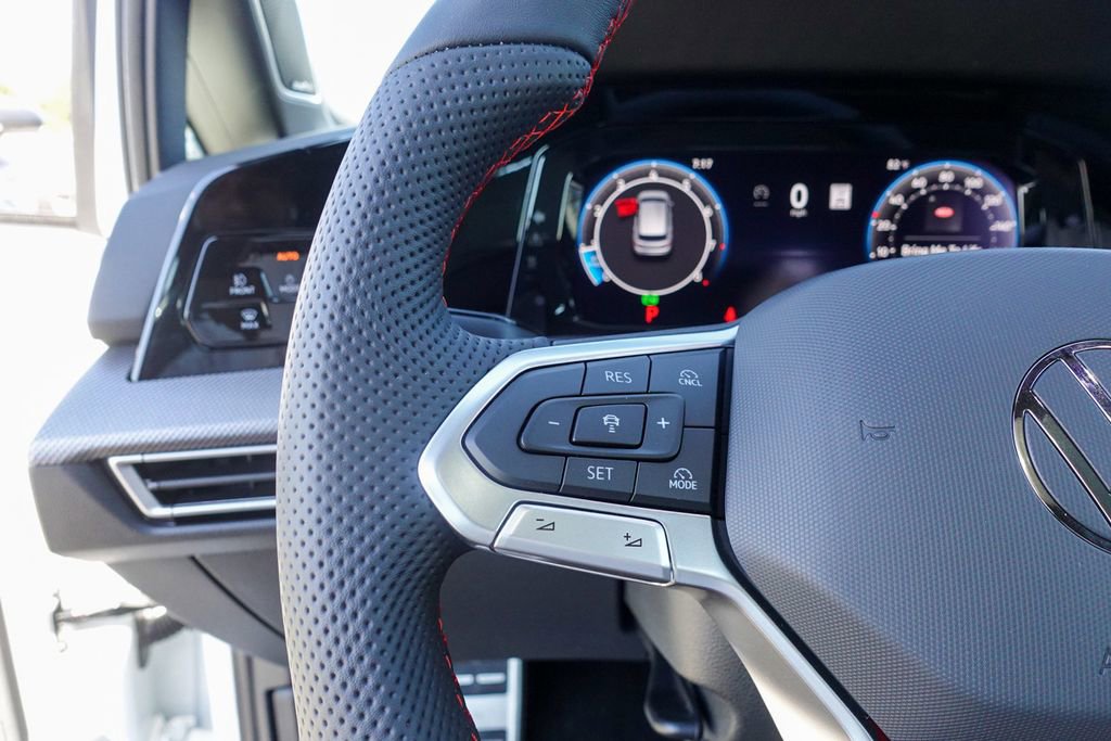 New 2025 Volkswagen GTI SE image 18