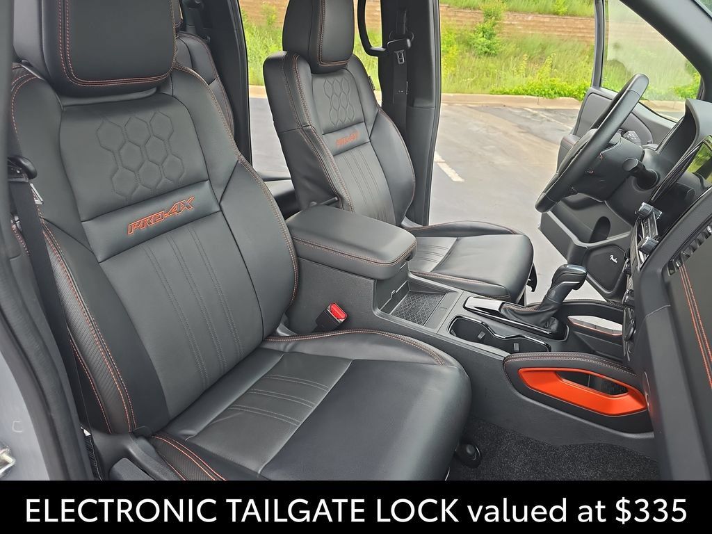 Used 2023 Nissan Frontier PRO-4X w/ Pro-4X Premium Package AWD/4WD image 13