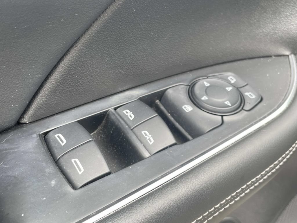 Used 2023 Buick Envision Preferred w/ Sport Touring Package AWD/4WD image 13
