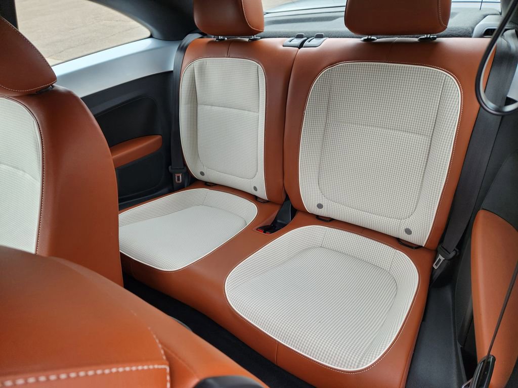 Used 2015 Volkswagen Beetle 1.8T image 12