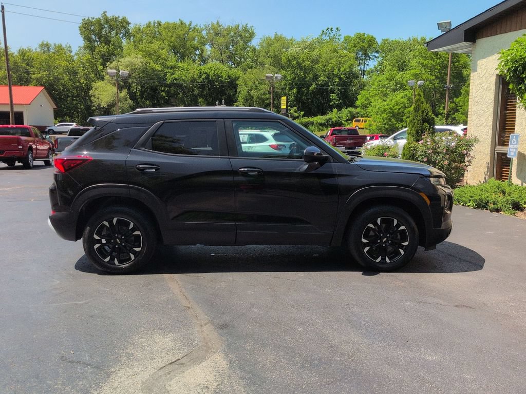 Used 2022 Chevrolet TrailBlazer LT AWD/4WD image 4