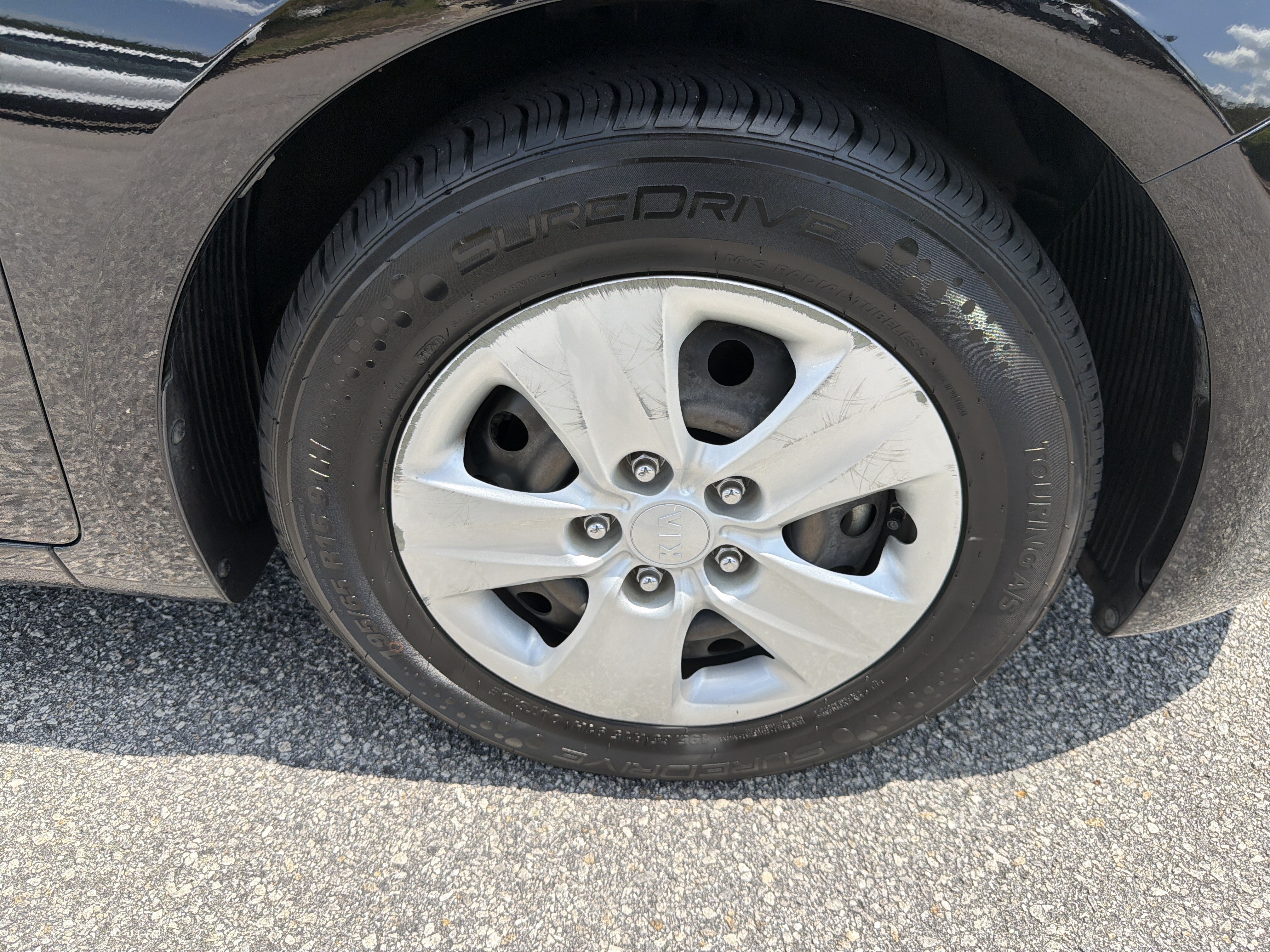 Used 2017 Kia Forte LX FWD image 21