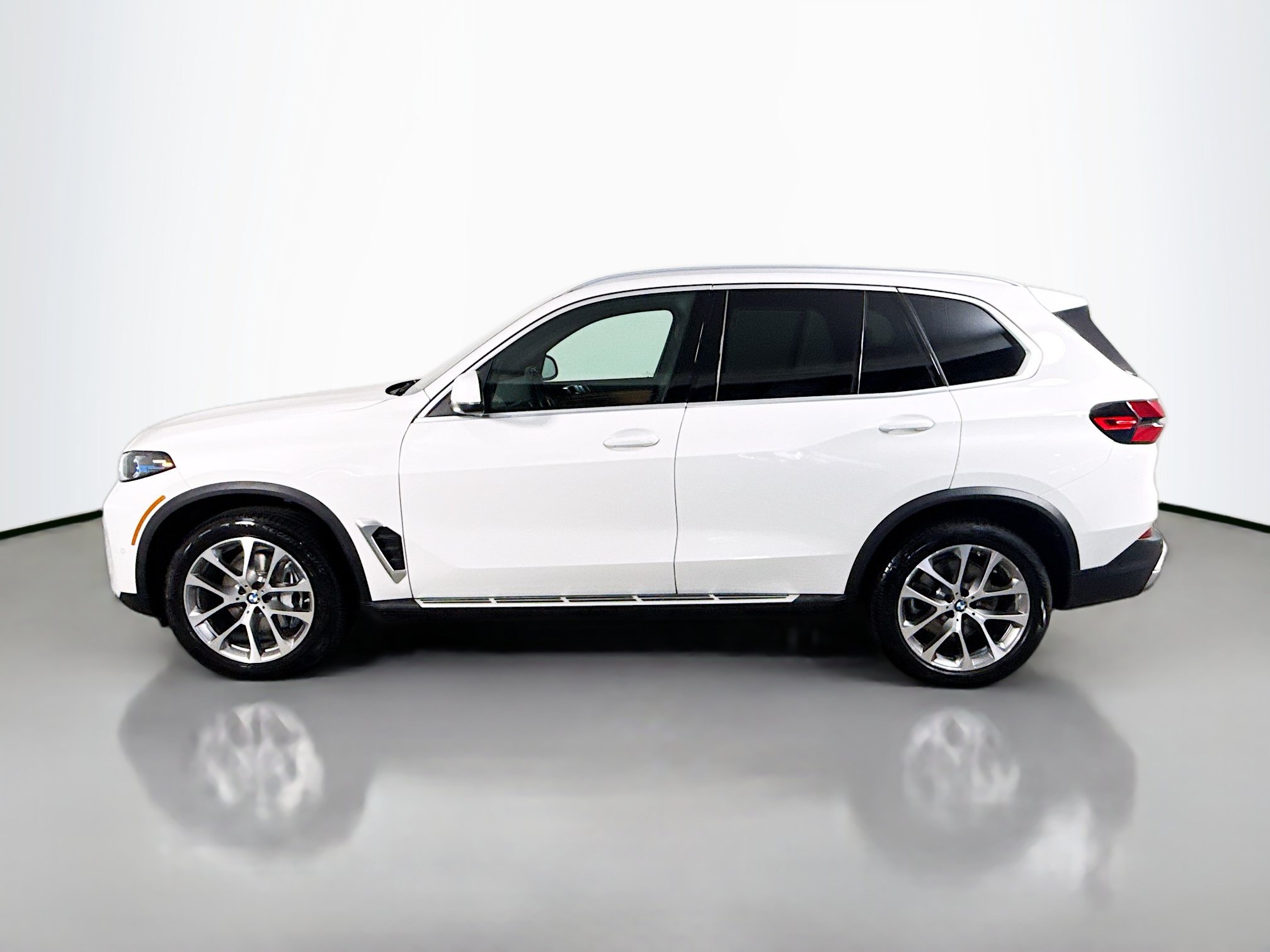 Used 2026 BMW X5 sDrive40i RWD image 6