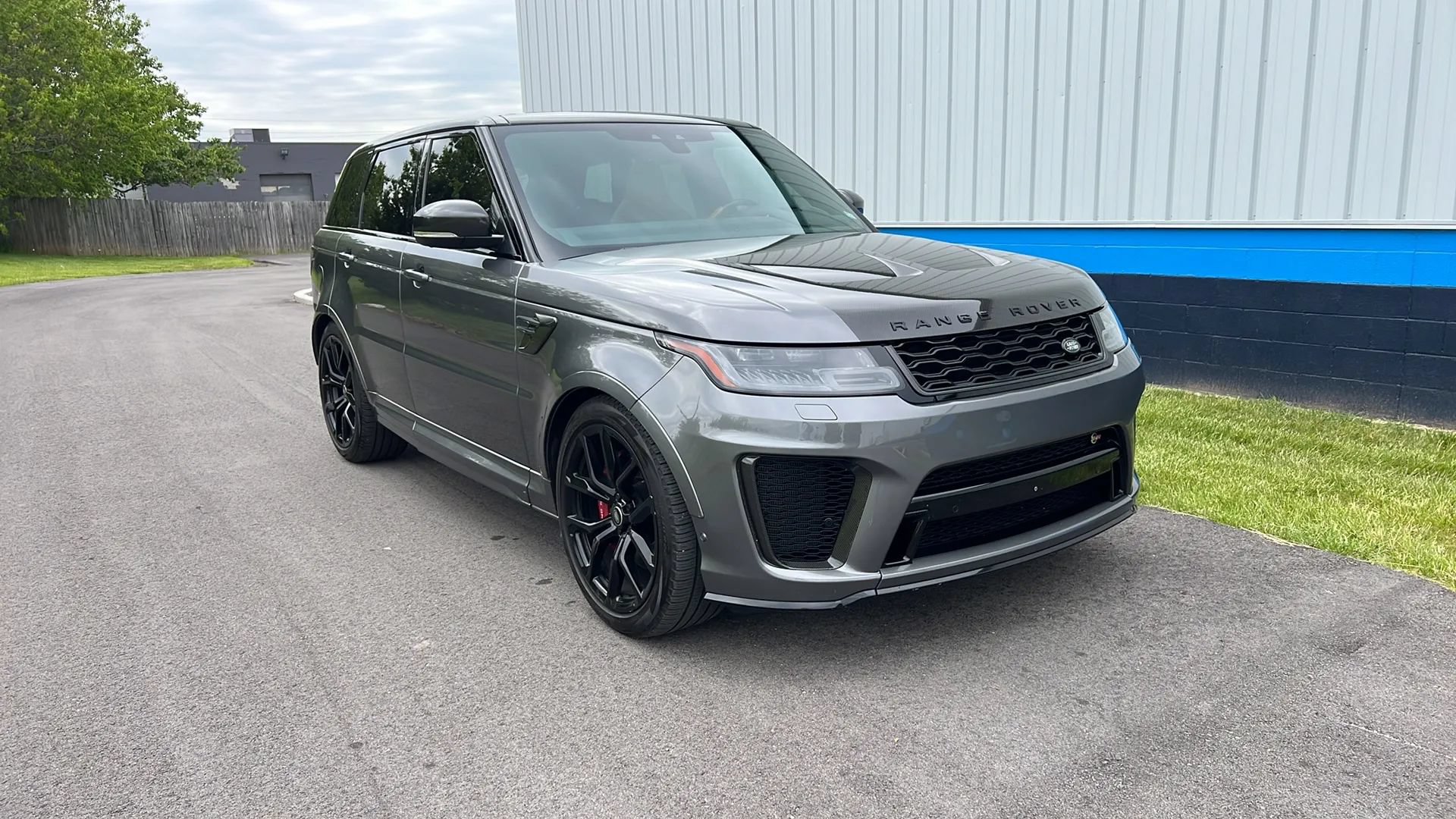 Used 2019 Land Rover Range Rover Sport SVR AWD/4WD image 3