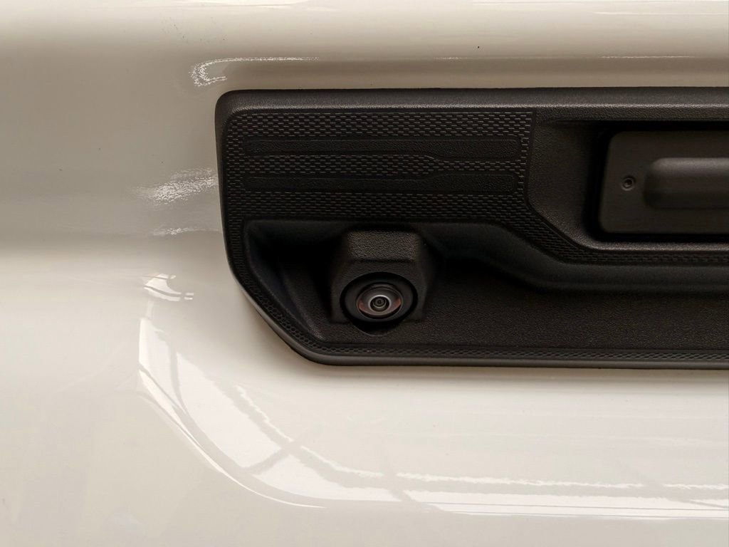 Used 2024 GMC Sierra 1500 Elevation AWD/4WD image 7