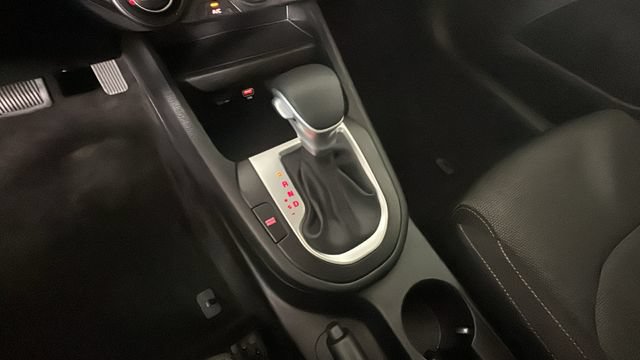 Used 2024 Kia Forte LXS w/ LXS Technology Package FWD image 20