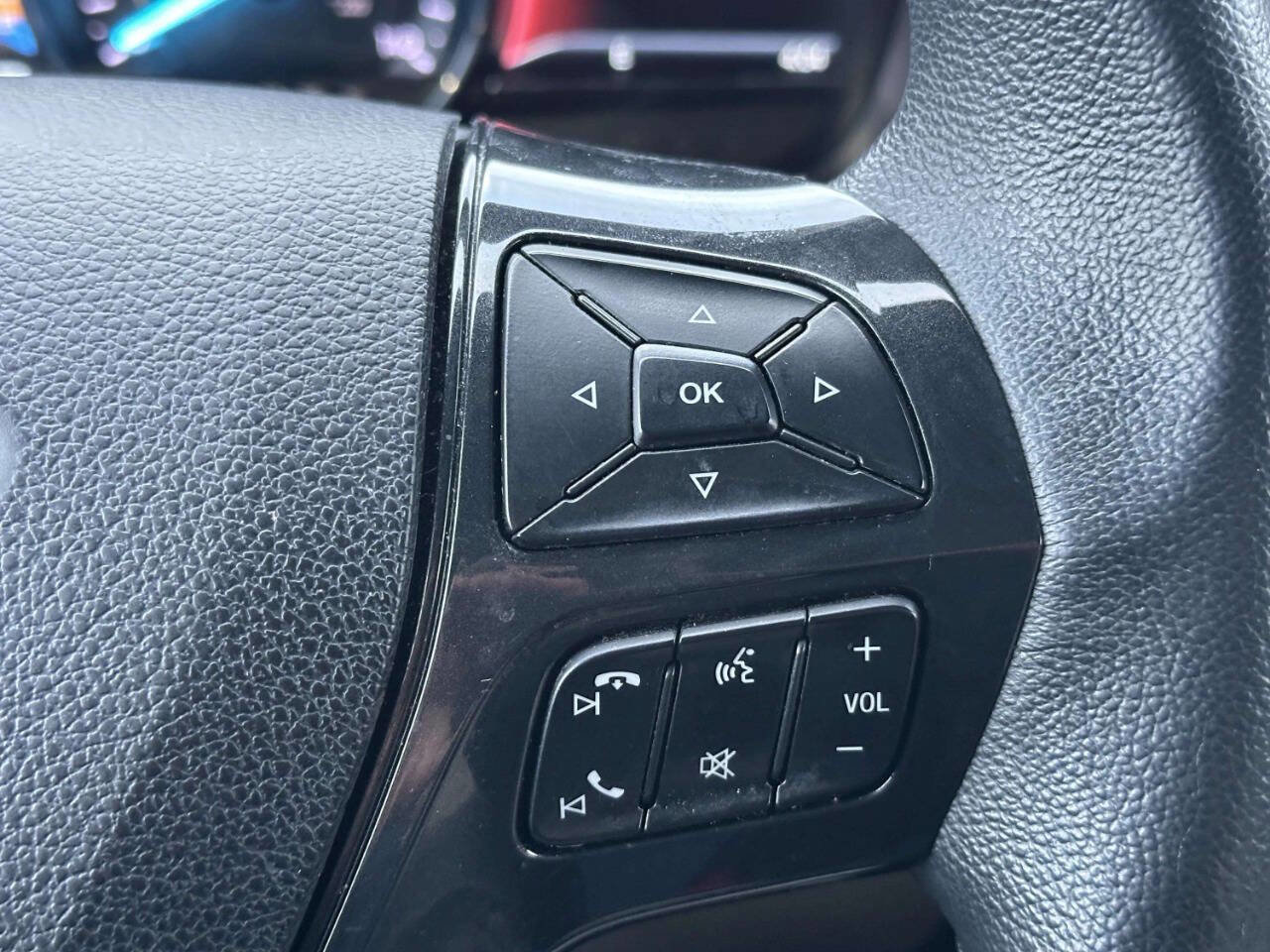 Used 2019 Ford Explorer XLT w/ Equipment Group 202A image 34