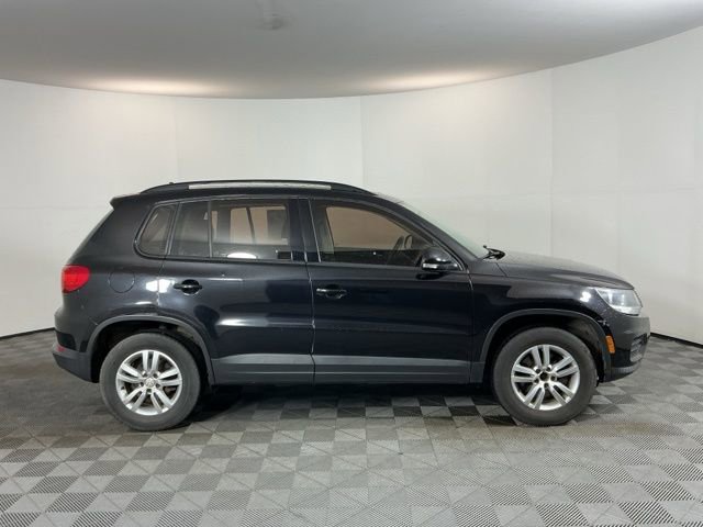Used 2015 Volkswagen Tiguan S FWD image 4