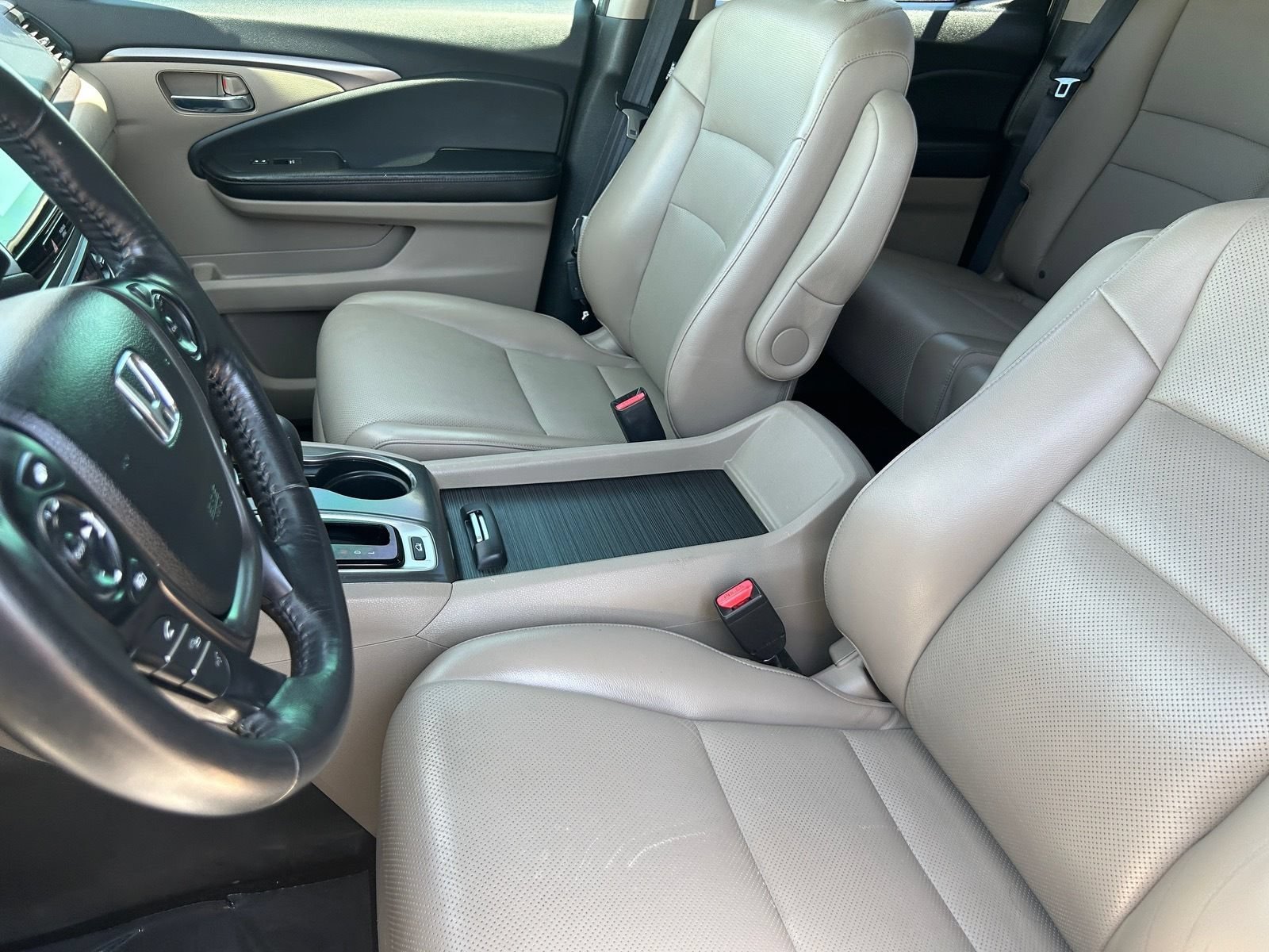 Used 2017 Honda Ridgeline RTL-T image 19