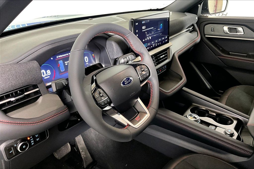 New 2026 Ford Explorer ST RWD image 6