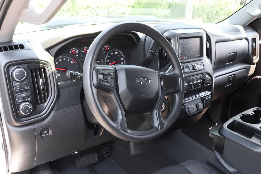 Used 2024 Chevrolet Silverado 1500 Custom Trail Boss w/ Turbomax Blackout Package AWD/4WD image 18