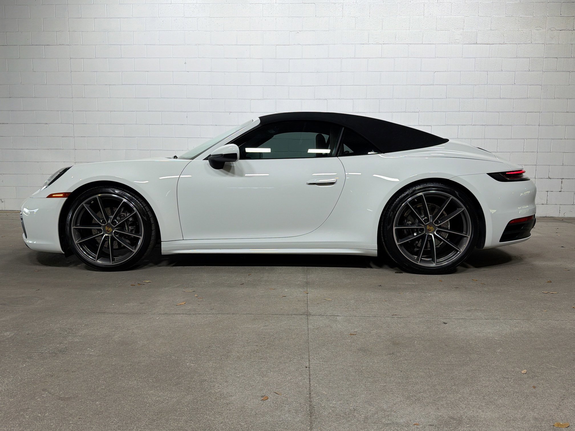 Certified 2020 Porsche 911 Carrera image 2