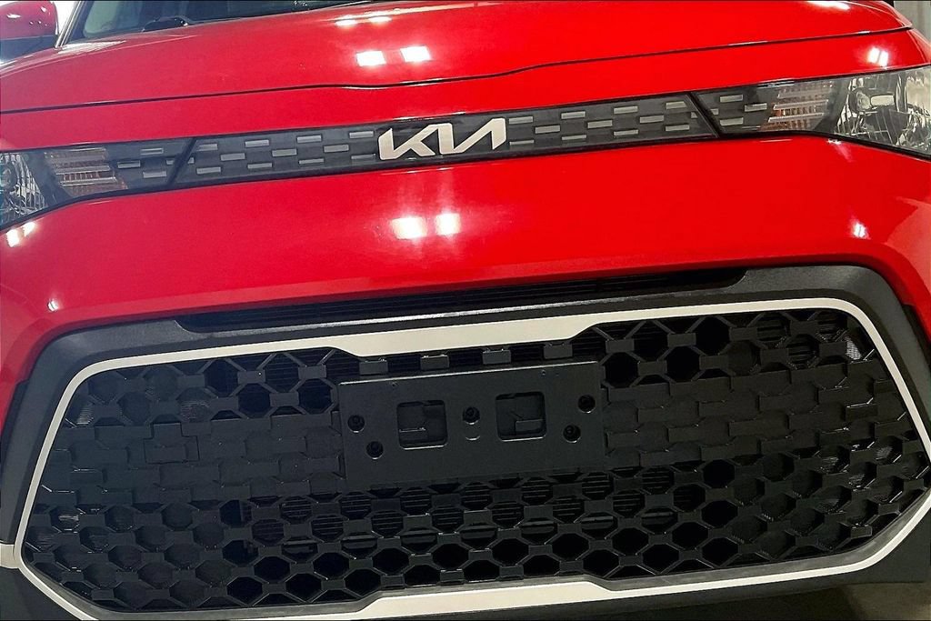 Used 2023 Kia Soul LX FWD image 34