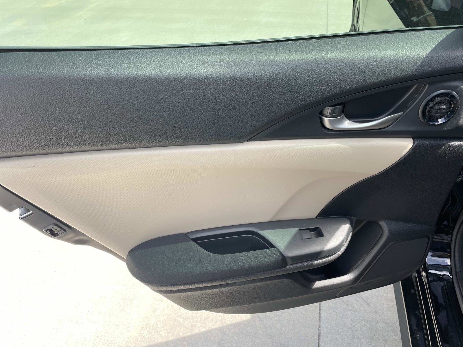 Used 2017 Honda Civic EX image 16