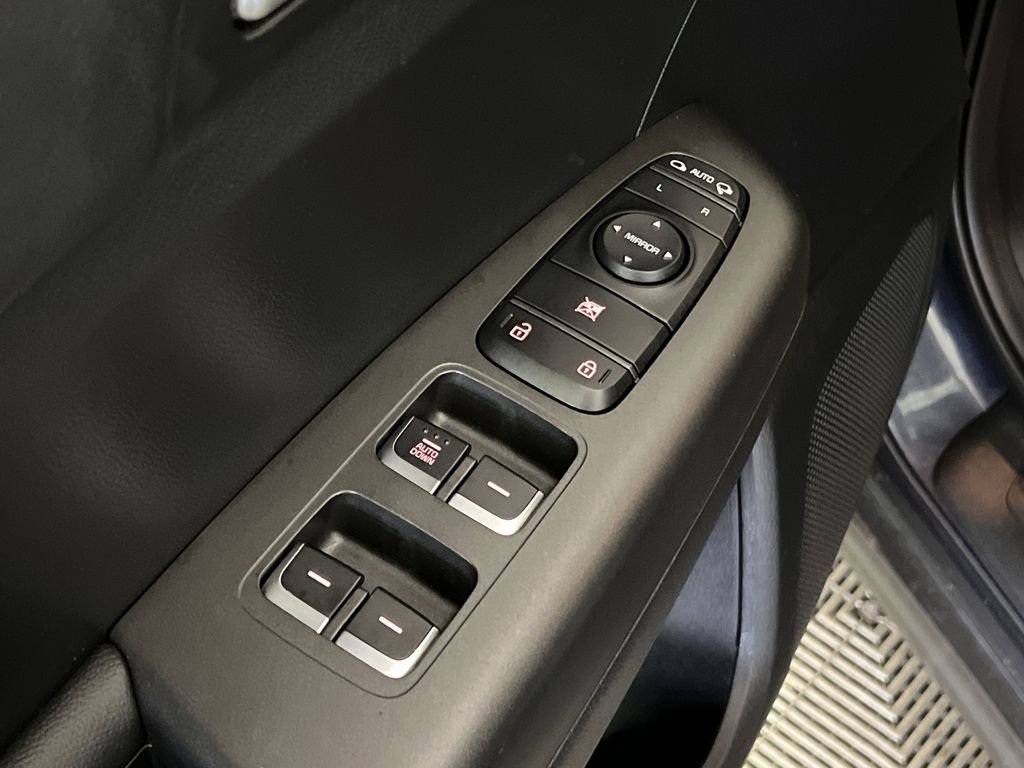 Used 2020 Kia Sportage LX w/ LX Popular Package image 13