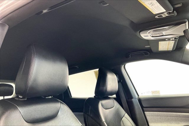 Used 2024 Jeep Compass Latitude w/ Altitude Special Edition AWD/4WD image 25