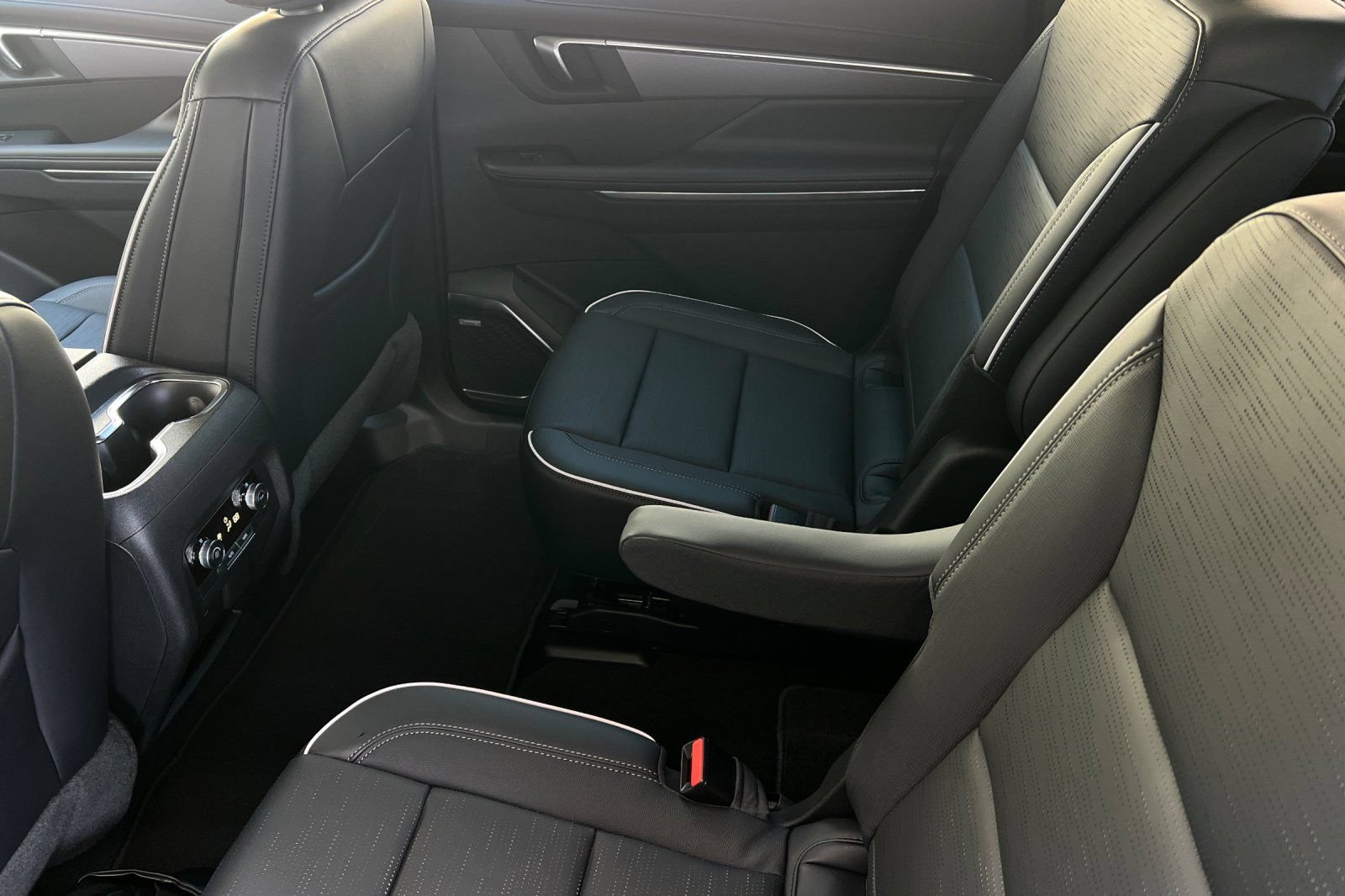 New 2026 Buick Enclave Sport Touring w/ Power Package FWD image 9