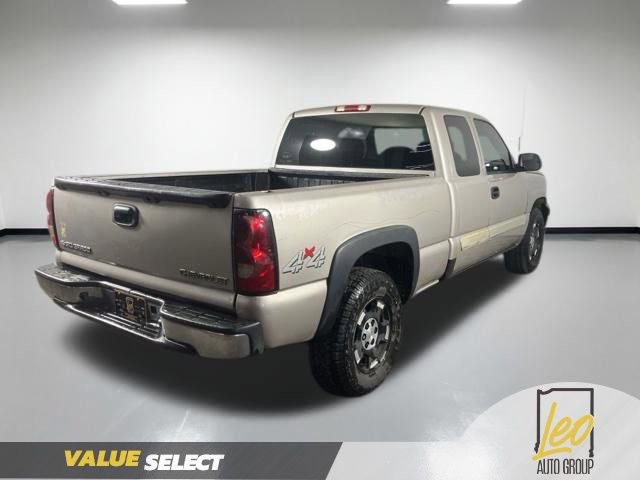 Used 2005 Chevrolet Silverado 1500 LS w/ Light Duty Power Package AWD/4WD image 6