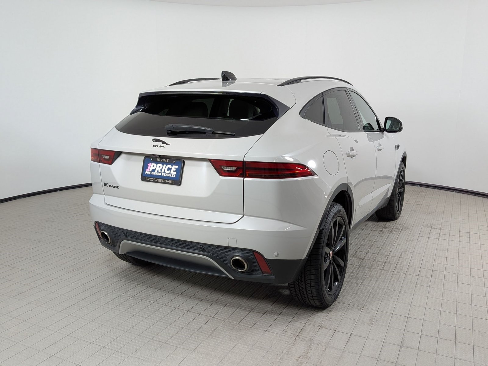 Used 2021 Jaguar E-PACE SE AWD/4WD image 9
