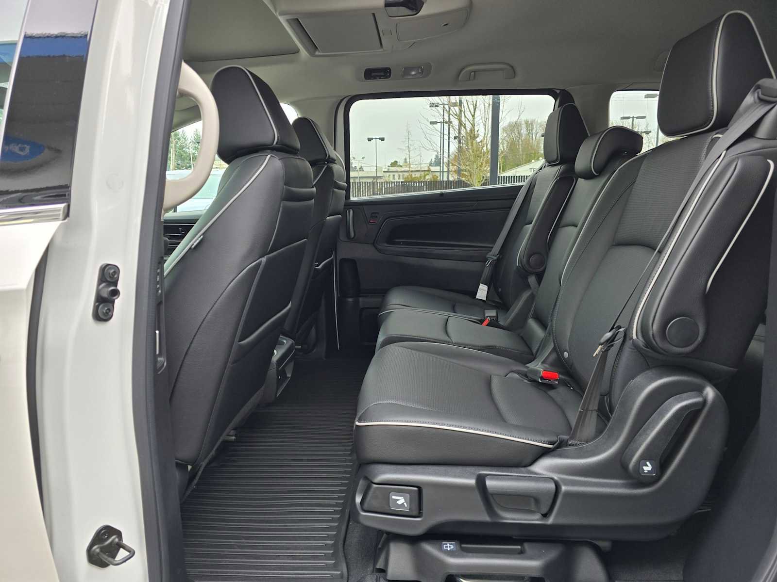 New 2026 Honda Odyssey Elite image 16