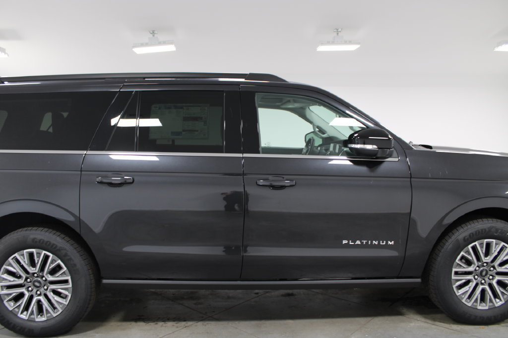 New 2027 Ford Expedition Max Platinum w/ Driver's Package RWD image 10