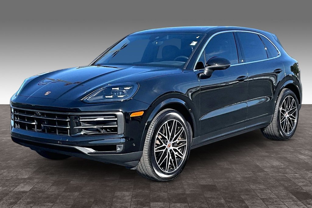 Used 2025 Porsche Cayenne AWD/4WD image 24