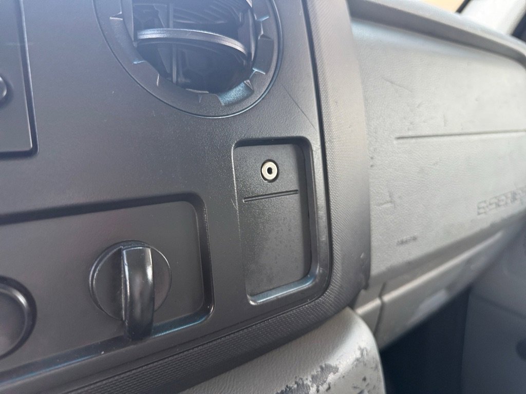 Used 2016 Ford E-350 and Econoline 350 Super Duty image 20